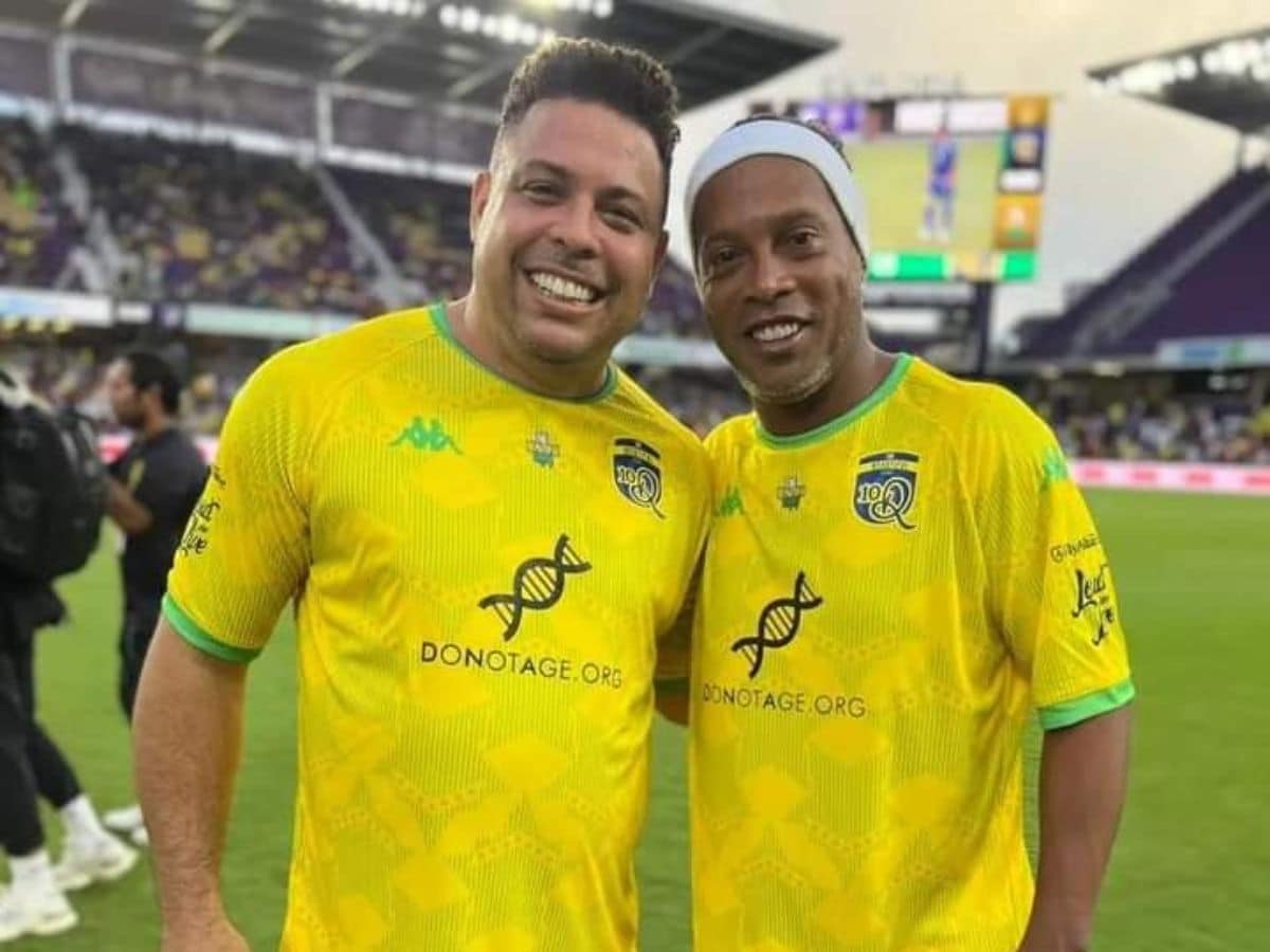 Ronaldinho Dazzles at 'The Beautiful Game' Charity Match Against Roberto  Carlos' Team - News18