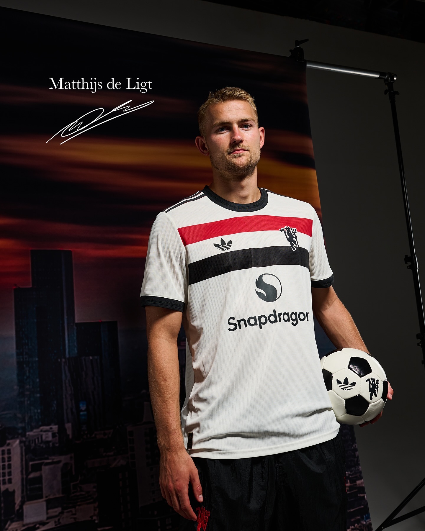 De Ligt posed in the new third kit as he signed for Man Utd