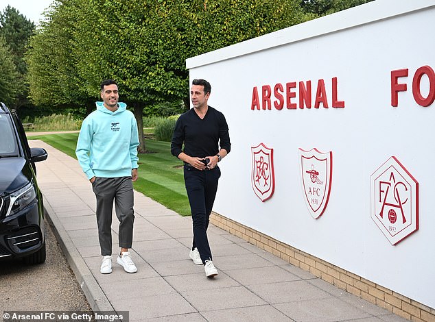 Arsenal suffer HUGE blow as new £33m midfielder Mikel Merino is ruled out  for 'a few weeks' after Gabriel landed on him during his first training  session, causing 'a small fracture' |