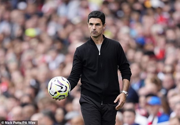 Former Arsenal man Carl Jenkinson has revealed that Mikel Arteta has an 'aura'