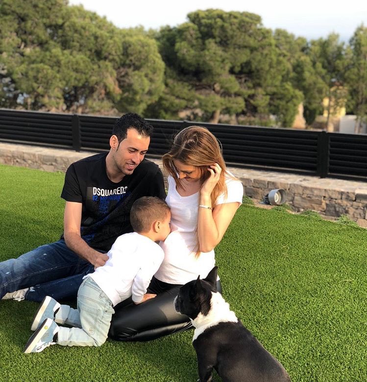 Barça Universal on Twitter: "Sergio Busquets and his wife, Elena, are  having a baby boy. https://t.co/C8OZwWeTES" / X