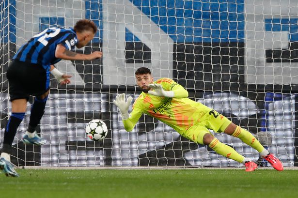 What Arsenal goalkeeper David Raya did before incredible double-save vs  Atalanta - football.london