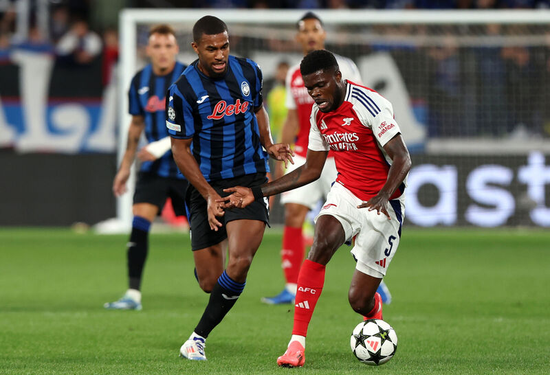 Incredible Raya double-save earns Arsenal a draw in Bergamo