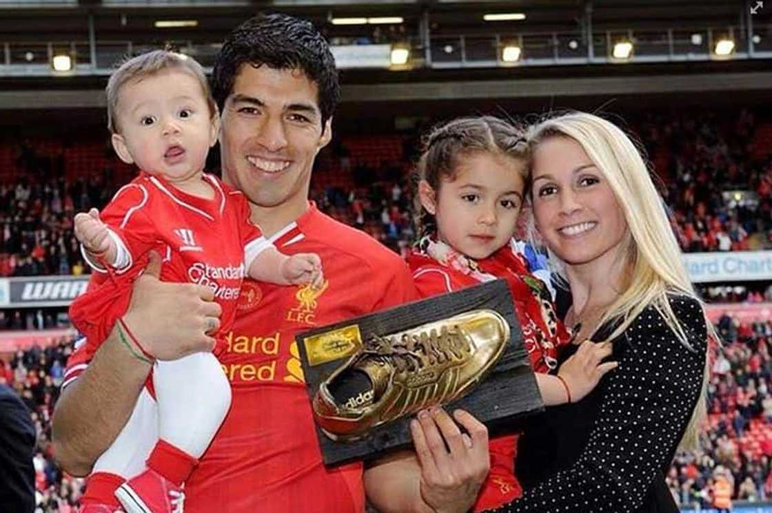 Luis Suarez's wife, children, career, net worth - Tuko.co.ke