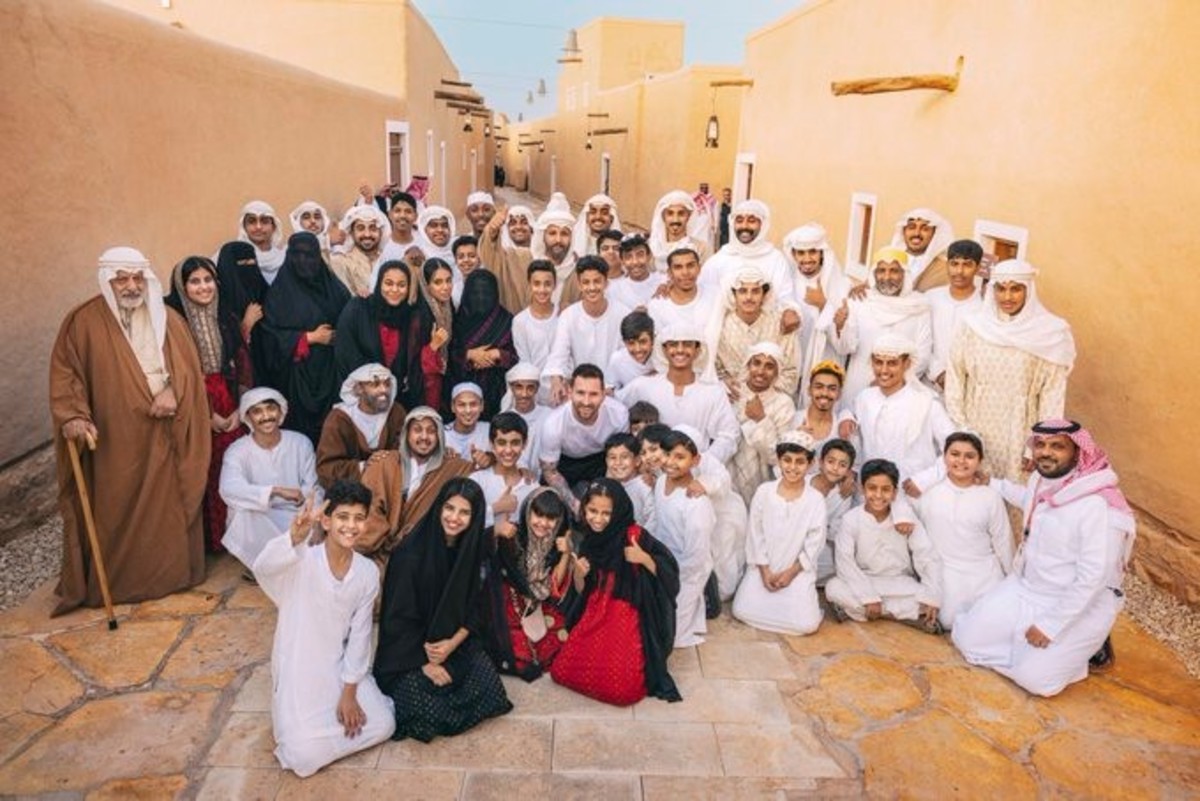 Lionel Messi y su excursión por Arabia Saudita: una tapa que cuenta la  mitad de la historia de un viaje imposible de posponer