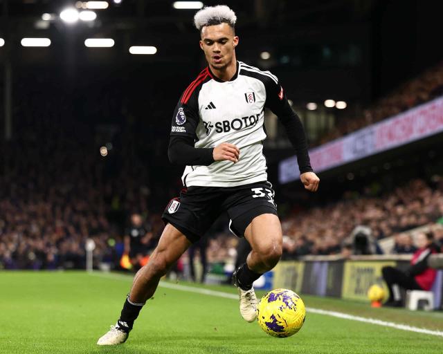 Liverpool Set Sights on Fulham's Antonee Robinson for January Move - Yahoo Sports